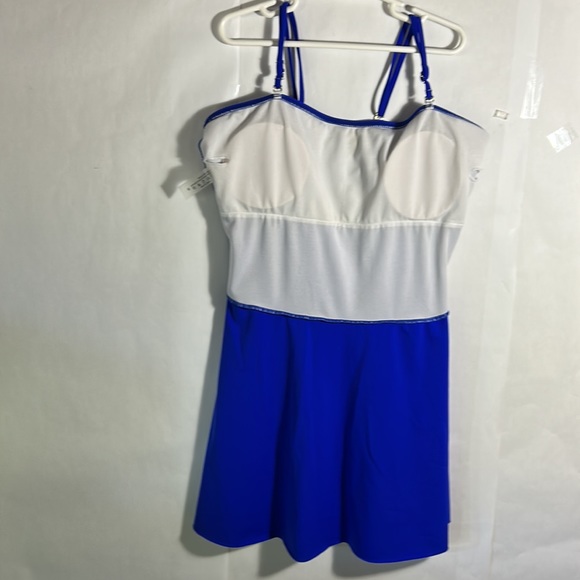 BATH SUITS: SIZE M - Picture 4 of 5